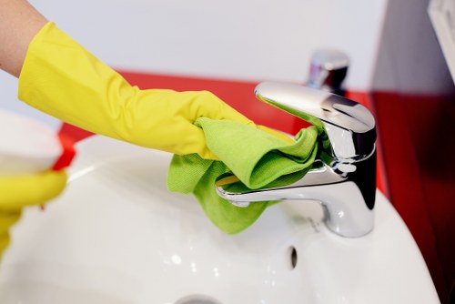 On-site and off-site curtain cleaning methods in Southfields